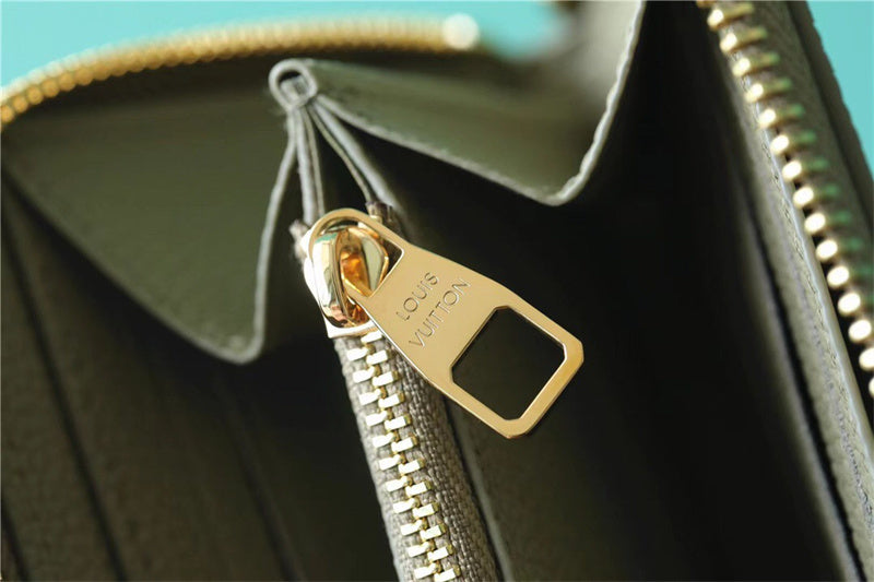 PHA - LOV Bags - 554