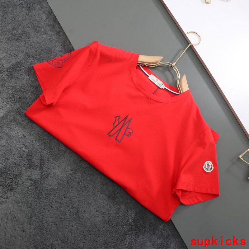 Moncler Luxury Cloth