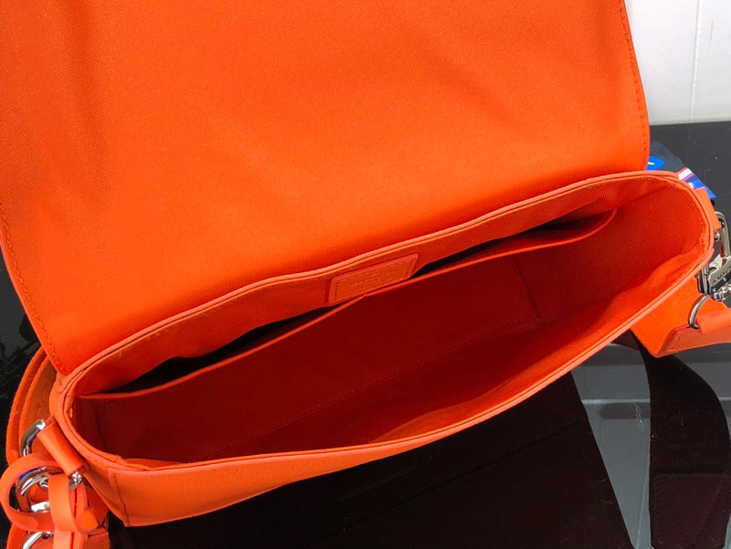 I W Fashion Lu-Vi Bags - 16959