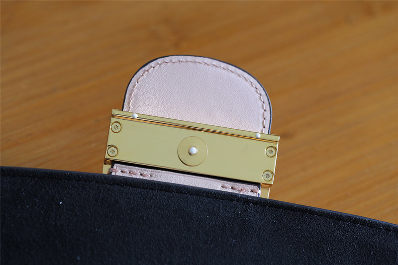 I W Fashion Lu-Vi bags - 8124