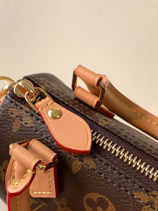 LOV2 Bags - Luxurious Bags  453