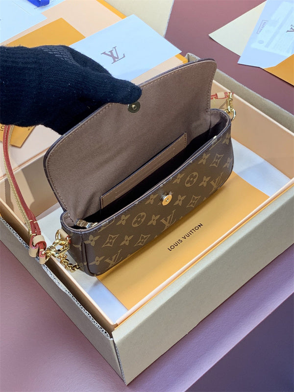 PHA - LOV Bags - 090