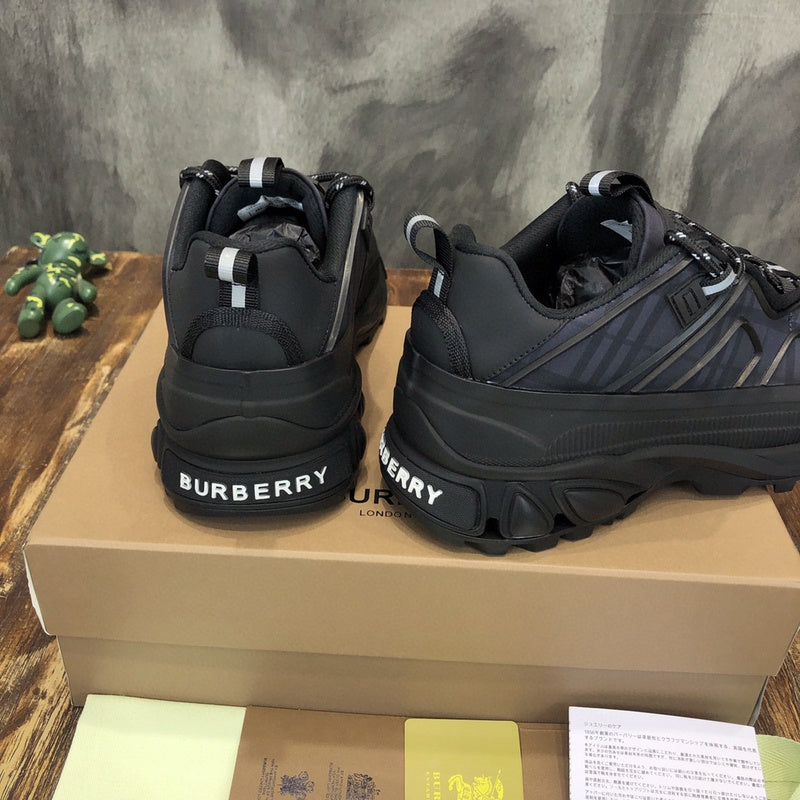 Burberry Luxury Shoes