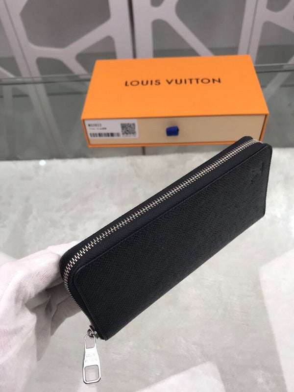 I W Fashion Lu-Vi bags - 10862