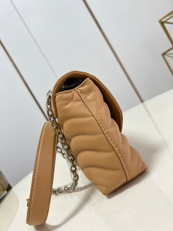 I W Fashion Lu-Vi bags - 16992