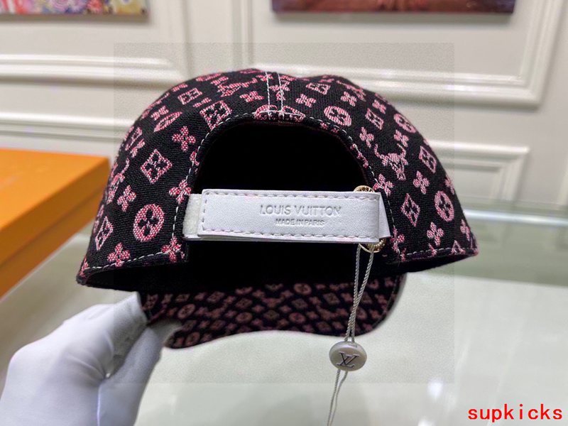 Louis Vuitton Luxury Cap
