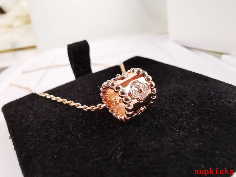 Van Cleef & Arples Jewelry