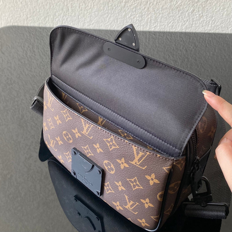 I W Fashion Lu-Vi bags - 17376