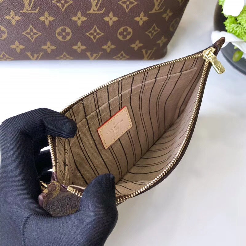 I W Fashion Lu-Vi bags - 17900
