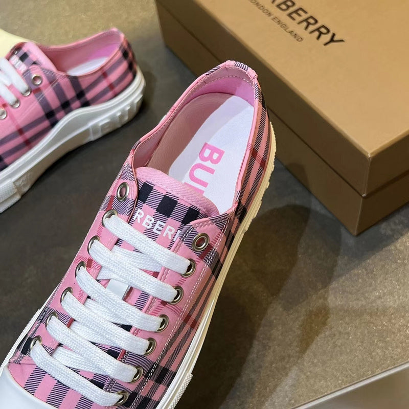Burberry Luxury Shoes