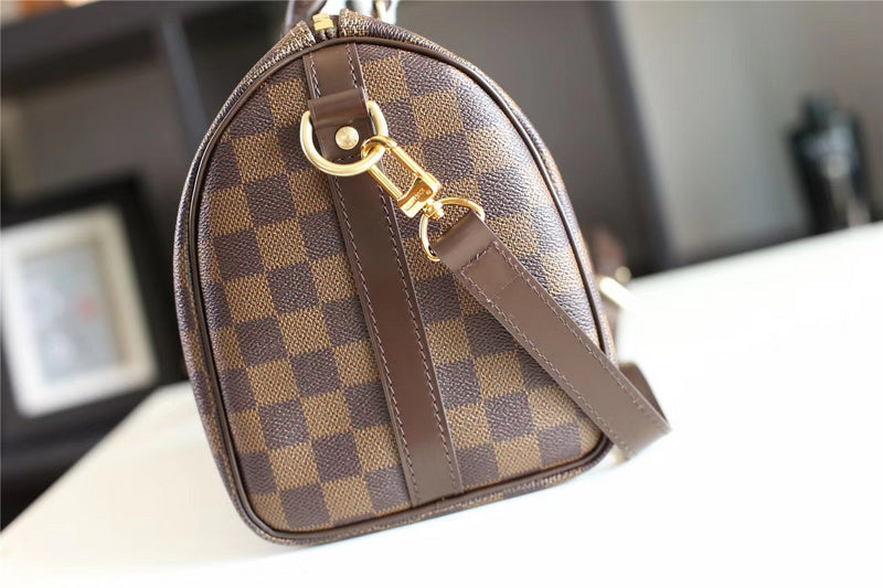 I W Fashion Lu-Vi bags - 8149