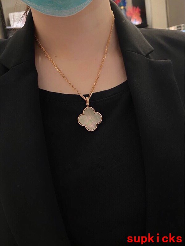 Van Cleef & Arples Jewelry