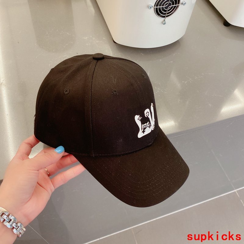 Louis Vuitton Luxury Cap