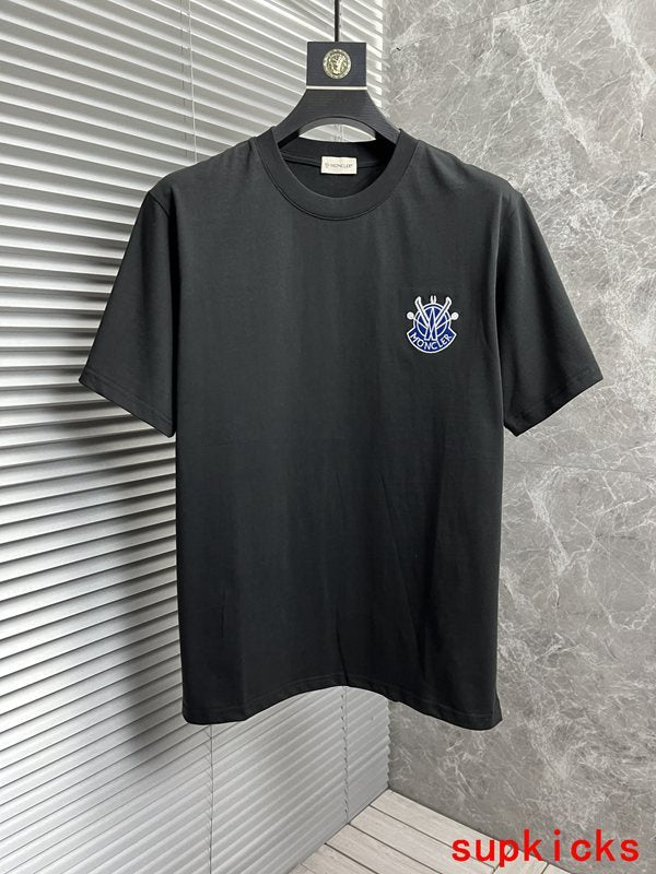 Moncler Luxury Cloth
