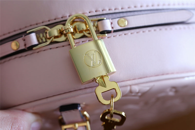 I W Fashion Lu-Vi bags - 8332