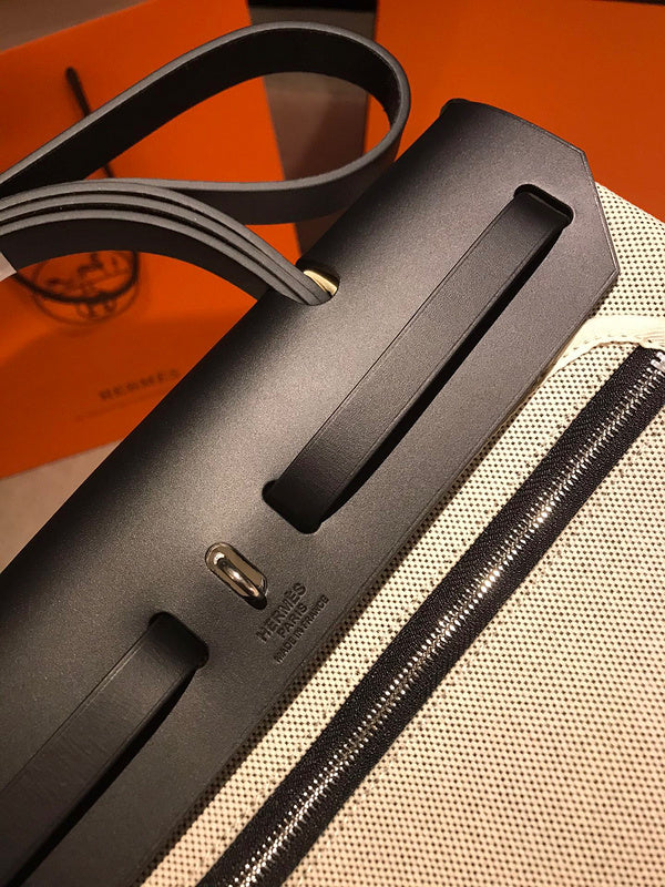PHA - HMS Bags - 1553