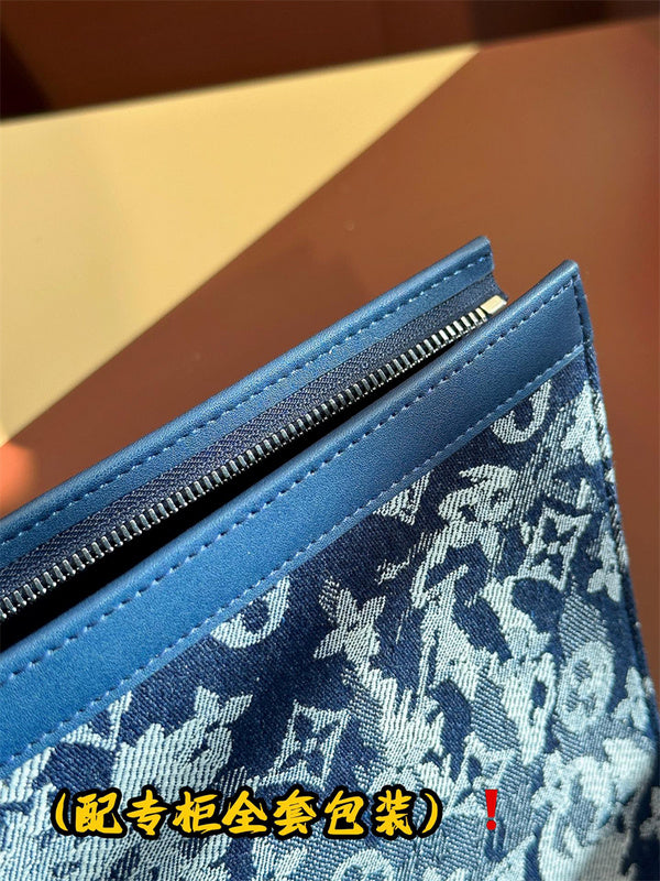 PHA - LOV Bags - 073