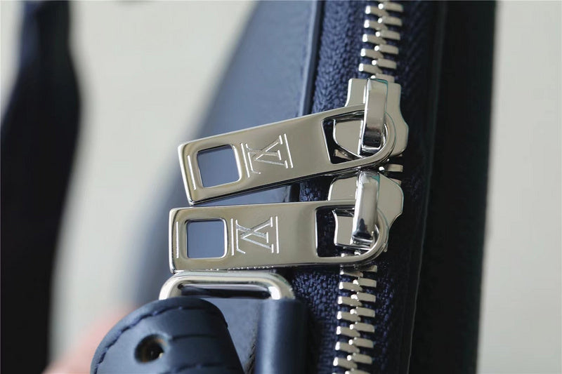 I W Fashion Lu-Vi bags - 9978
