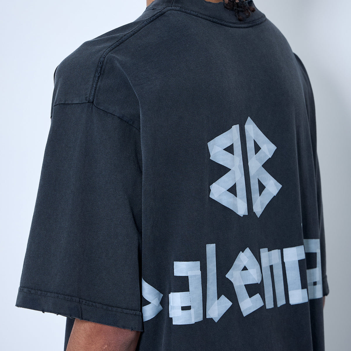 Balenciaga Men Medium Fit T-Shirt