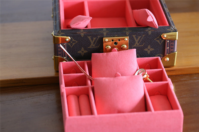 I W Fashion Lu-Vi bags - 9538