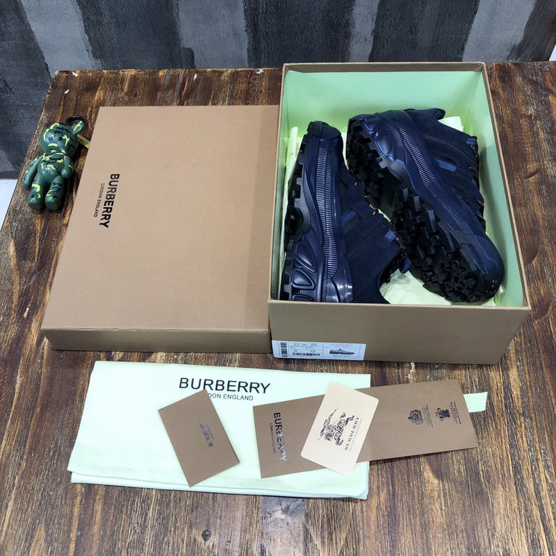 Burberry Luxury Shoes