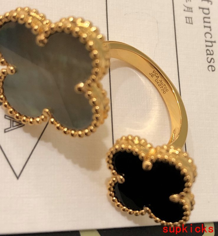 Van Cleef & Arples Jewelry