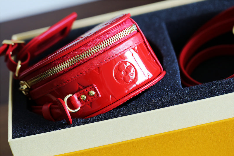 I W Fashion Lu-Vi bags - 8323