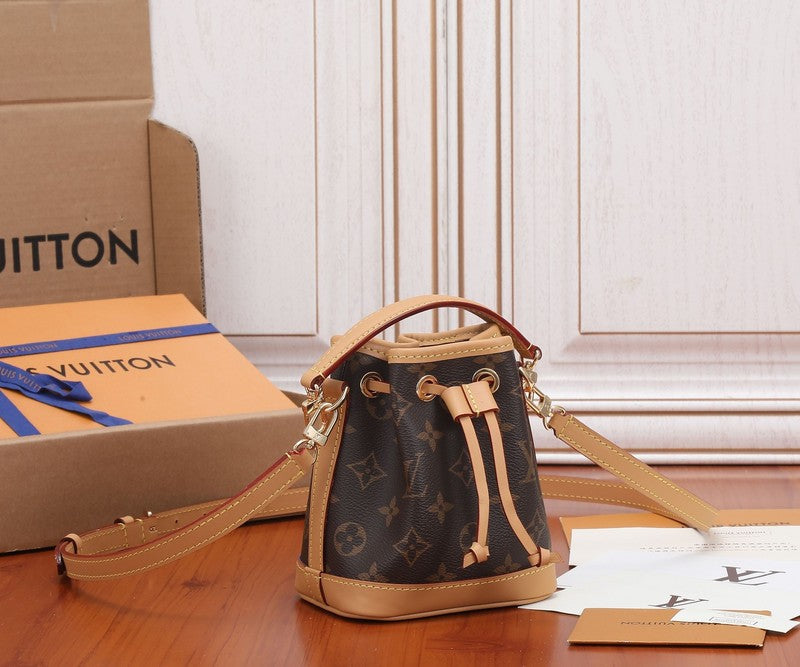 I W Fashion Lu-Vi Bags - 16805