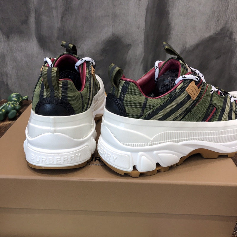 Burberry Luxury Shoes