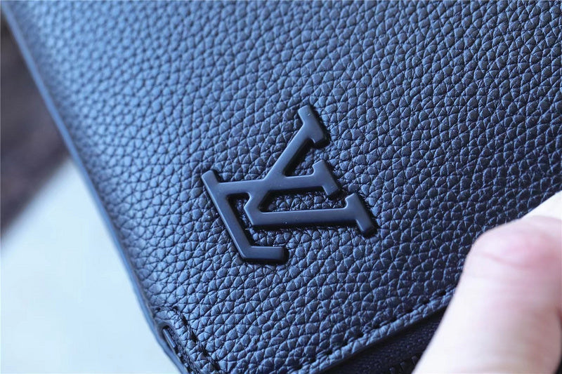 I W Fashion Lu-Vi bags - 9971