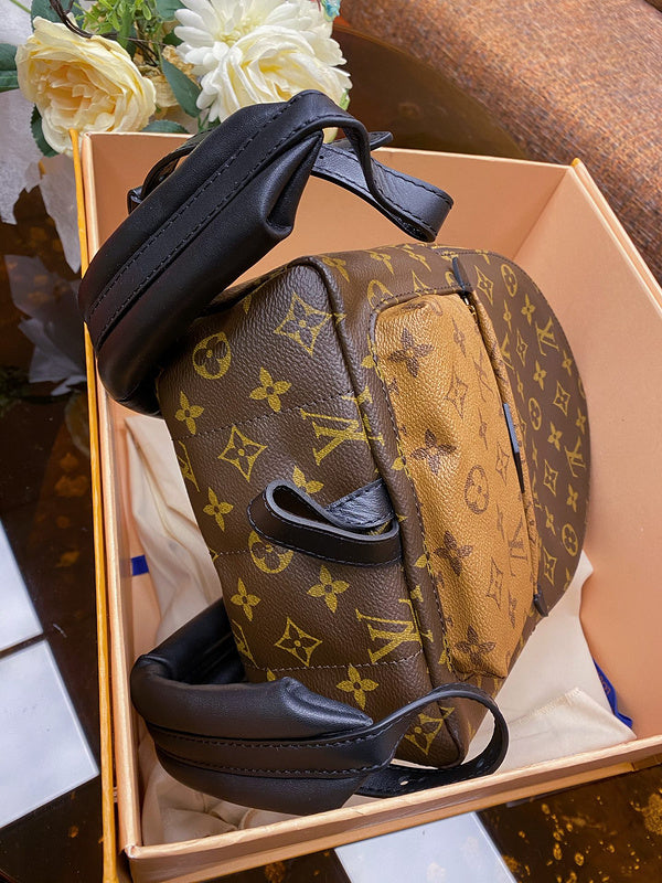 LOV2 Bags - Luxurious Bags  2827