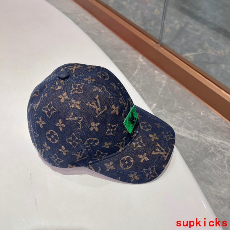 Louis Vuitton Luxury Cap
