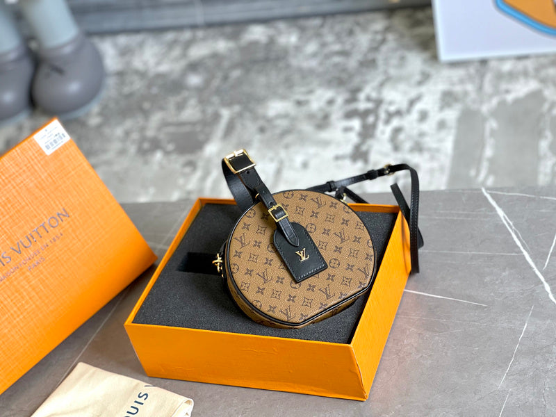 I W Fashion Lu-Vi bags - 17219