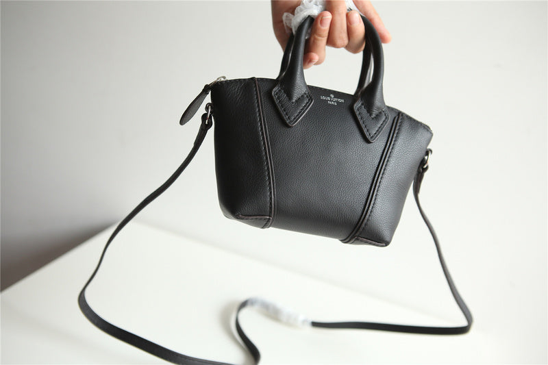 I W Fashion Lu-Vi bags - 8681