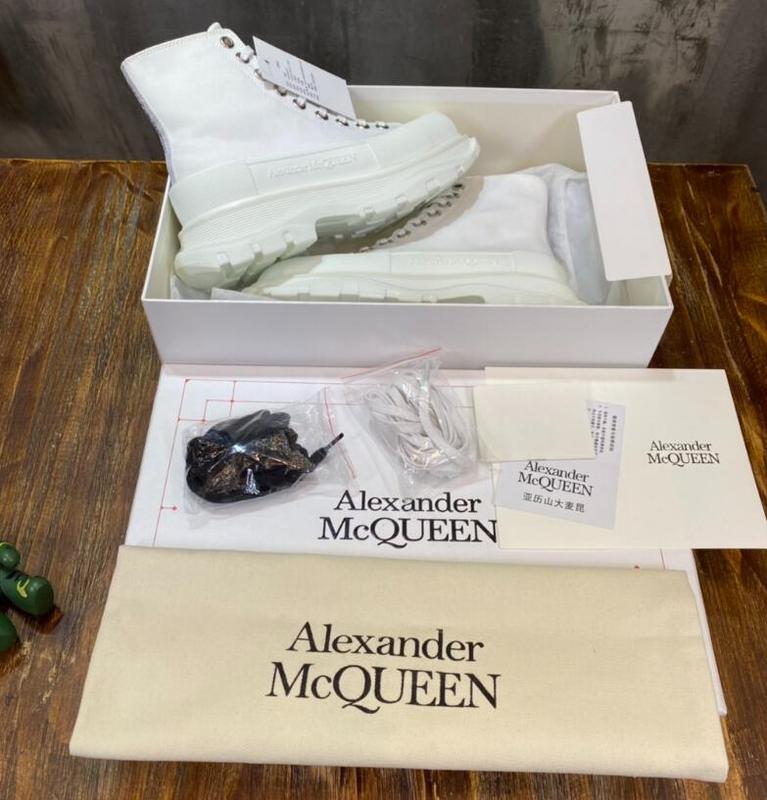 Mila's Edit - AQ Men SHoes - 395