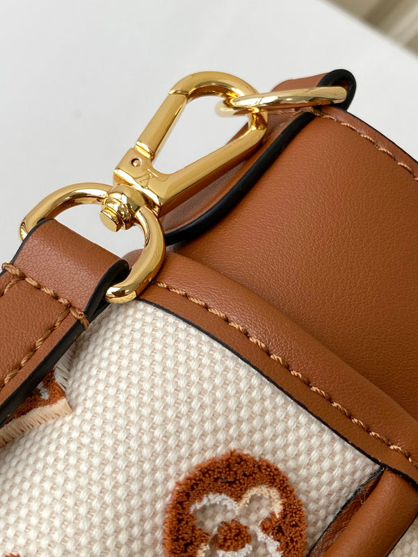 I W Fashion Lu-Vi Bags - 16684