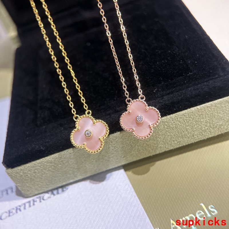 Van Cleef & Arples Jewelry