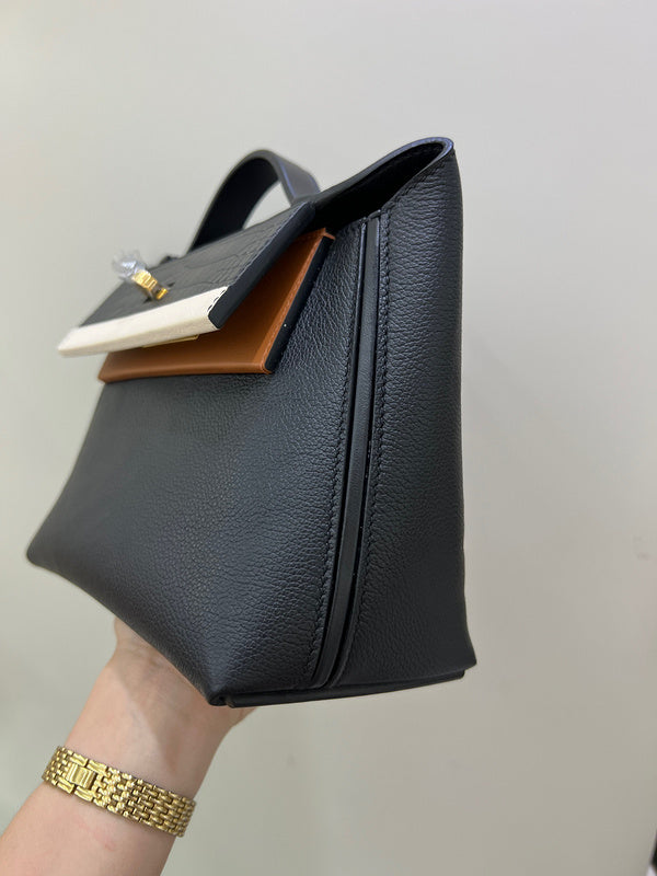 PHA - HMS Bags - 1726