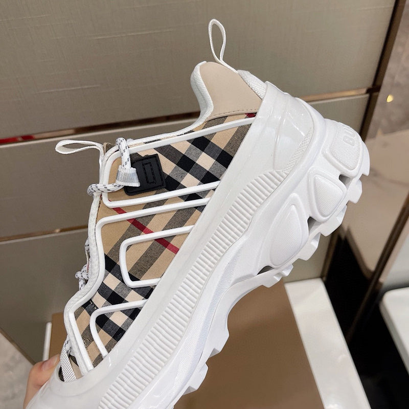 Burberry Luxury Shoes