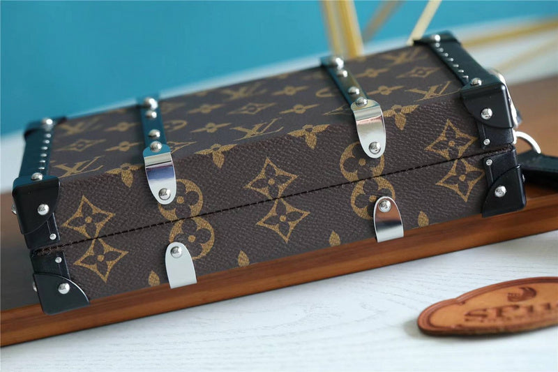 I W Fashion Lu-Vi bags - 10172