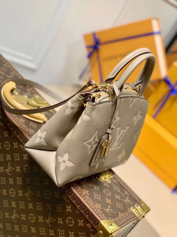 I W Fashion Lu-Vi bags - 17429