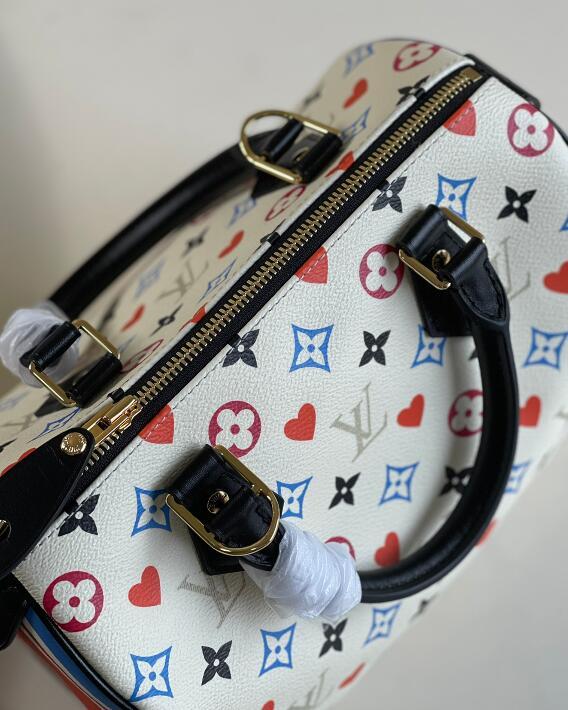 Mila's Edit - LOV Bags - 2580