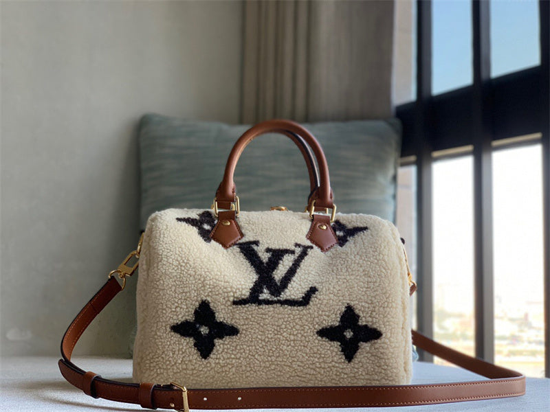 PHA - LOV Bags - 363