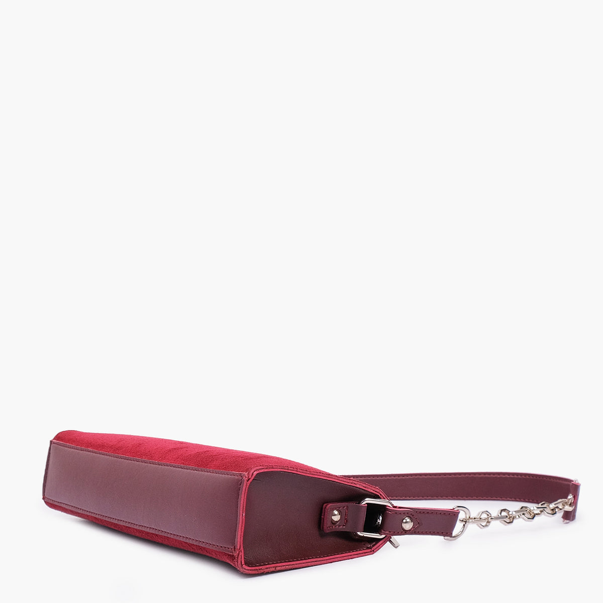Burgundy suede evening bag with chain handle