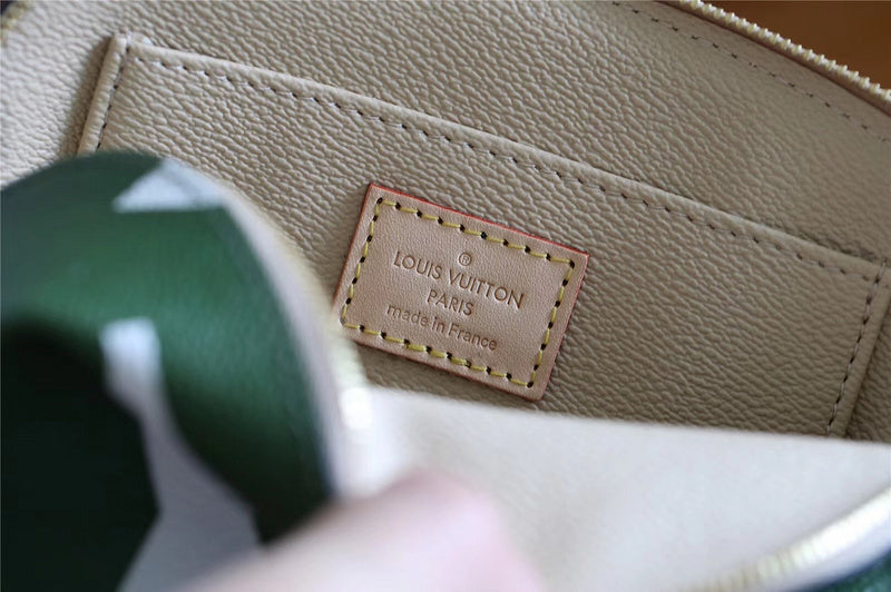 I W Fashion Lu-Vi bags - 9061