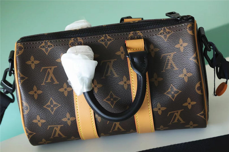 I W Fashion Lu-Vi bags - 11241