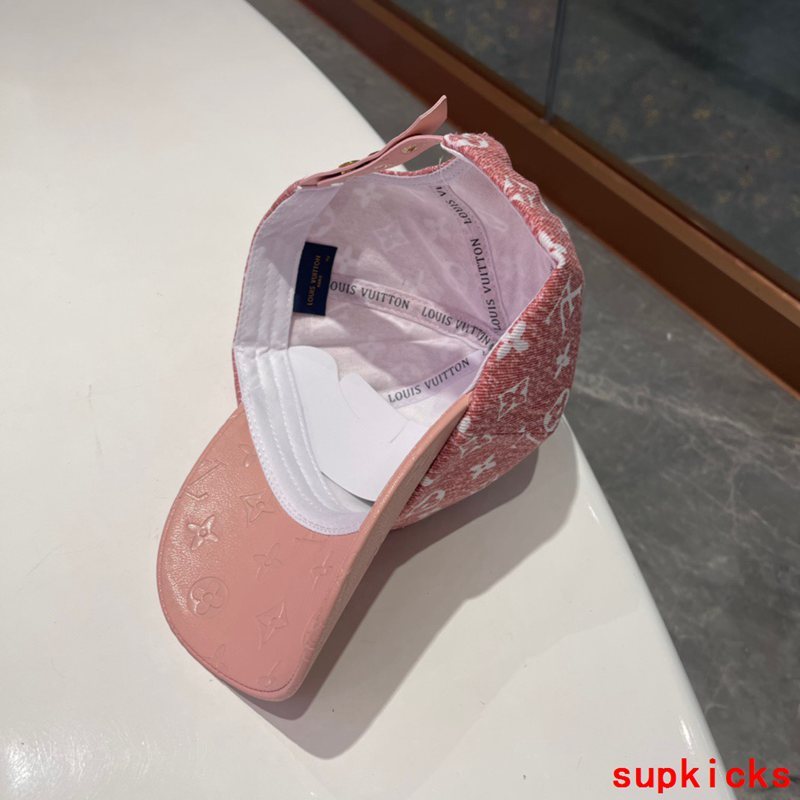 Louis Vuitton Luxury Cap