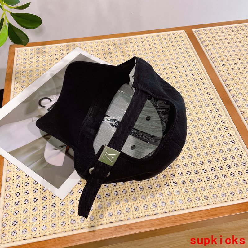 Louis Vuitton Luxury Cap