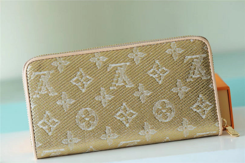 I W Fashion Lu-Vi bags - 8723
