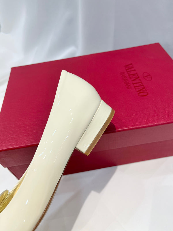 Valentino GARAVANI Luxury Shoes